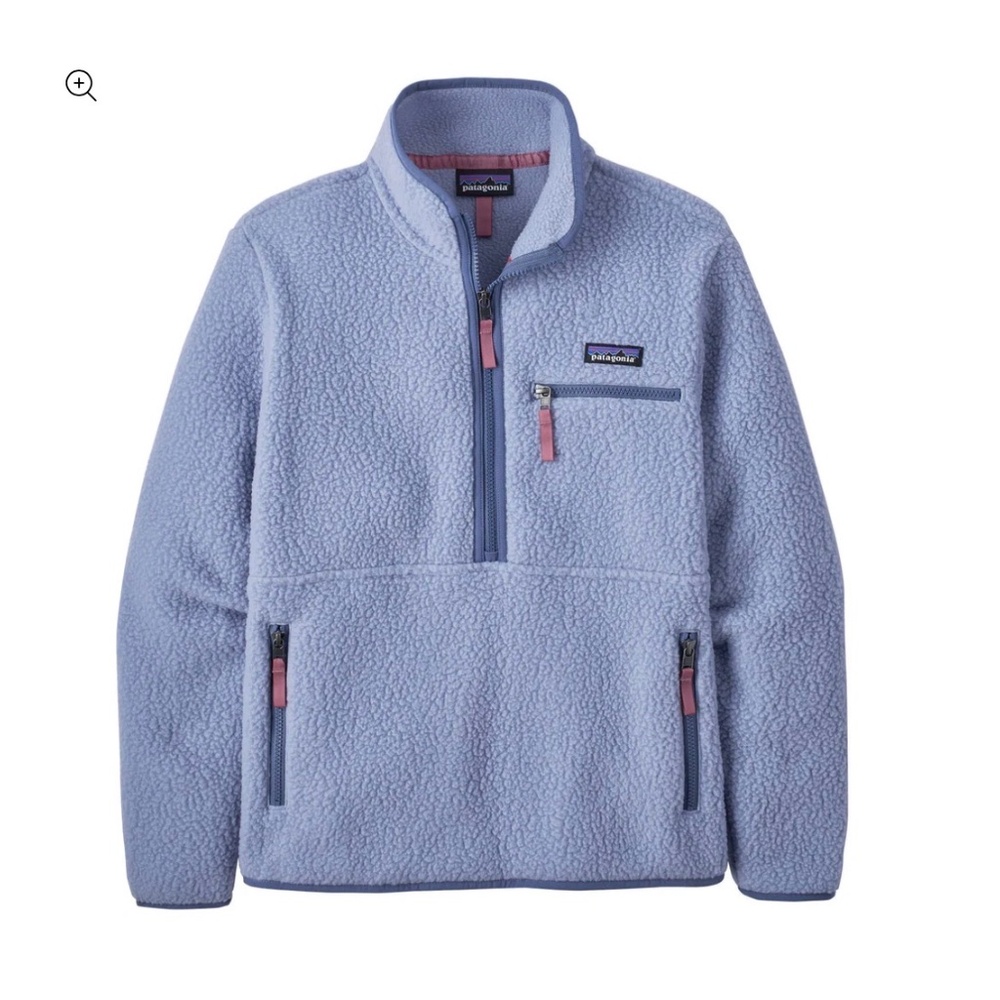 Patagonia Womena Retro Pile Marsupial Pullover in lilac